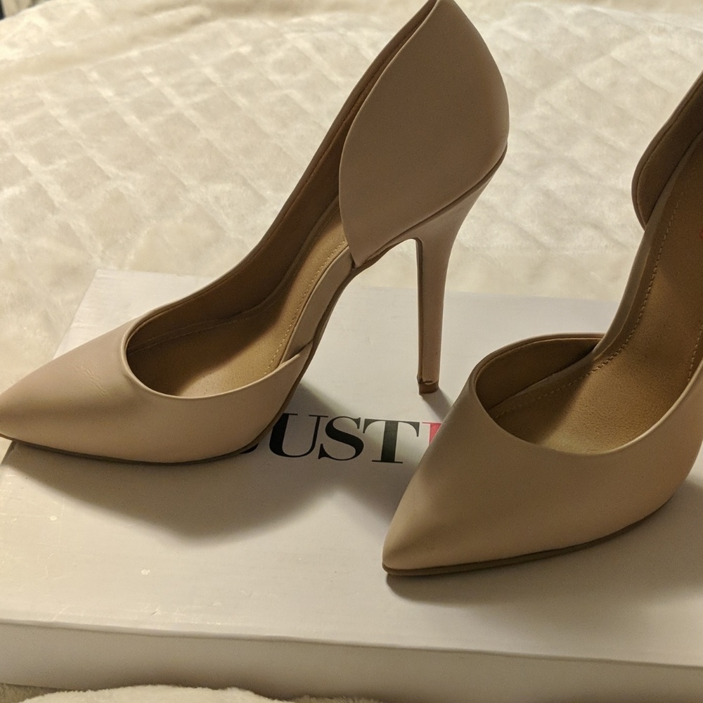 JustFab Dina Nude Pump Size 5.5 NWT - Picture 5 of 8
